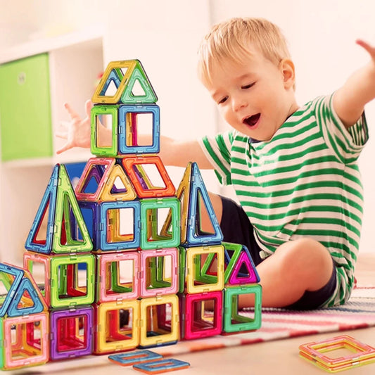 Magnetic Building Blocks - Nest & Play